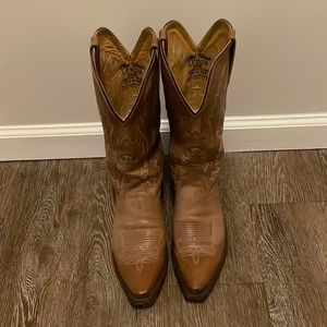 Old West distressed cowgirl boots
